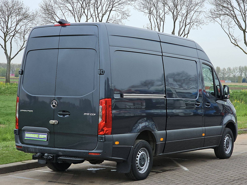 Mercedes-Benz Sprinter 319 L2H2 V6 3.0 3.5T-AHG - Цельнометаллический фургон: фото 3 Mercedes-Benz Sprinter 319 L2H2 V6 3.0 3.5T-AHG - Цельнометаллический фургон: фото 3