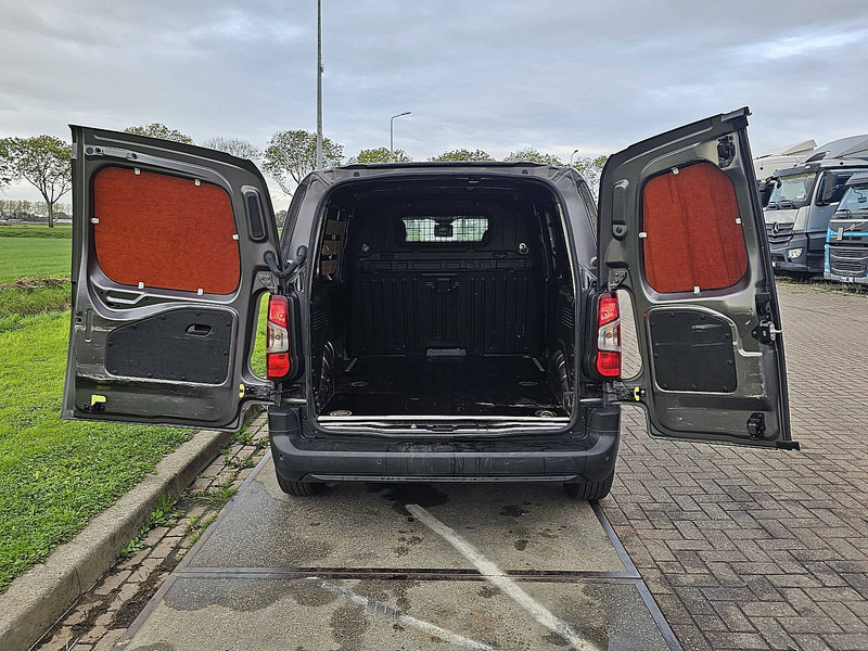 Фургон с закрытым кузовом Peugeot Partner 1.5 L1H1 Navi Euro6 AC!: фото 10