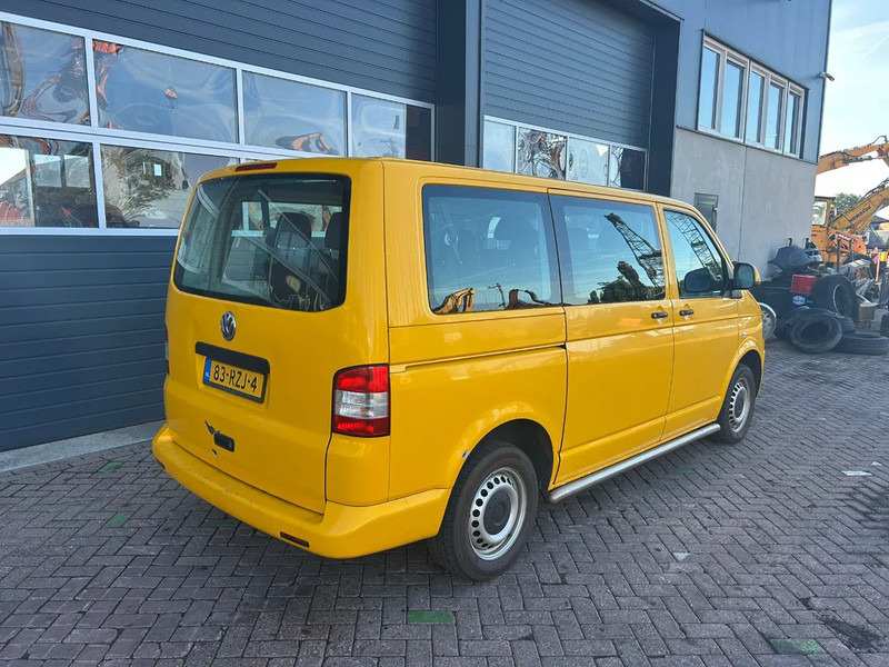Volkswagen Transporter Kombi - Автобус: фото 4 Volkswagen Transporter Kombi - Автобус: фото 4