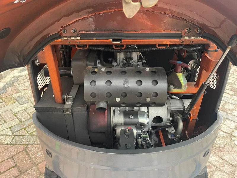 Rhino RTE-11B - Мини-экскаватор: фото 5 Rhino RTE-11B - Мини-экскаватор: фото 5