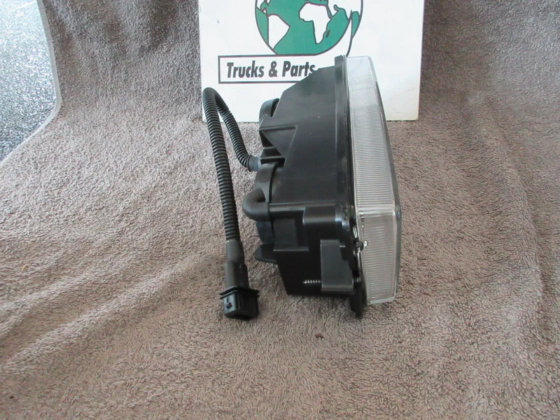 DAF 1328860 MISTLAMP DAF XF CF LF EURO 3 NIEUWE !!! LINKS - Противотуманная фара для Грузовиков: фото 2 DAF 1328860 MISTLAMP DAF XF CF LF EURO 3 NIEUWE !!! LINKS - Противотуманная фара для Грузовиков: фото 2