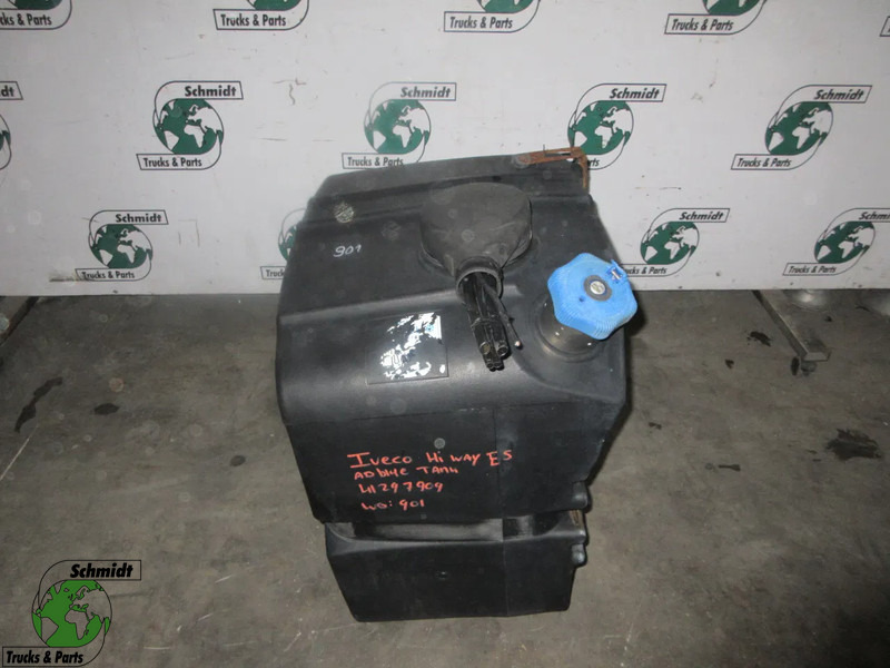 Iveco 42568926 // 41297909 AD BLUE TANK 100 LITER IVECO HI WAY EURO 6 - Топливный бак для Грузовиков: фото 1 Iveco 42568926 // 41297909 AD BLUE TANK 100 LITER IVECO HI WAY EURO 6 - Топливный бак для Грузовиков: фото 1