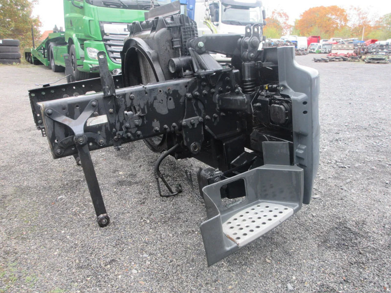 MAN 81.41610-6686 // 81.41610-5727 // 5728 // 81.41610-6855 // 6854 TGM EURO 6 - Бампер для Грузовиков: фото 4 MAN 81.41610-6686 // 81.41610-5727 // 5728 // 81.41610-6855 // 6854 TGM EURO 6 - Бампер для Грузовиков: фото 4