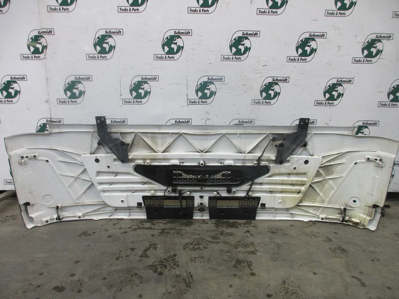 MAN 81.61110-6104 // 81.61110-6090 GRILL SMAL TGM 18.250 EURO 6 - Решётка радиатора для Грузовиков: фото 4 MAN 81.61110-6104 // 81.61110-6090 GRILL SMAL TGM 18.250 EURO 6 - Решётка радиатора для Грузовиков: фото 4