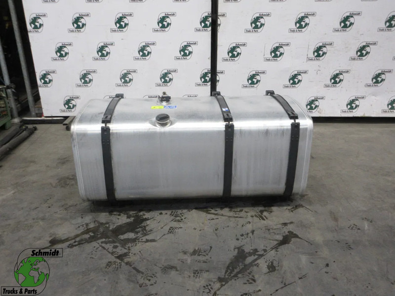 Scania 1871193 // 700 LITER INHOUD SCANIA P 410 NGS MODEL 2022 - Топливный бак для Грузовиков: фото 1 Scania 1871193 // 700 LITER INHOUD SCANIA P 410 NGS MODEL 2022 - Топливный бак для Грузовиков: фото 1