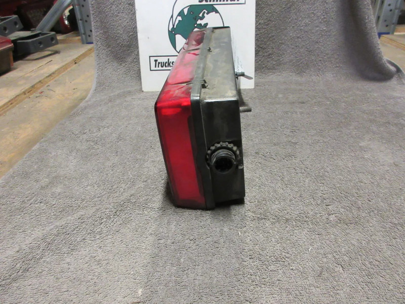 Scania 2241860 LED ACHTERLAMP SCANIA MODEL 2020 LINKS - Задний фонарь для Грузовиков: фото 4 Scania 2241860 LED ACHTERLAMP SCANIA MODEL 2020 LINKS - Задний фонарь для Грузовиков: фото 4