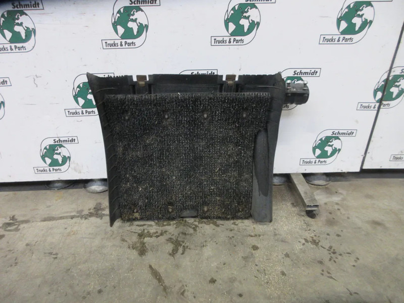 Scania 2380953 // 2476460 // 2054594 // 2302631 SPATBORD MET LED NGS RECHTS - Задний фонарь для Грузовиков: фото 2 Scania 2380953 // 2476460 // 2054594 // 2302631 SPATBORD MET LED NGS RECHTS - Задний фонарь для Грузовиков: фото 2