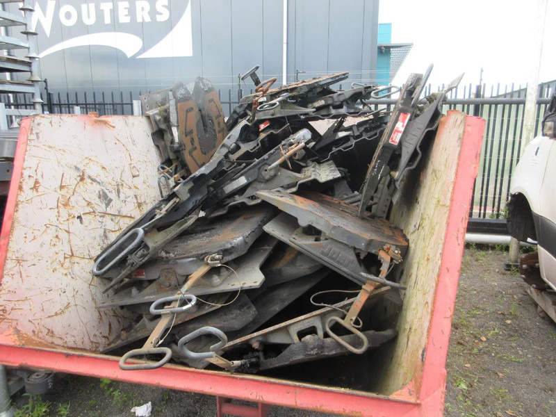 Jost 1630481 // TYPE 150SP2 G50-X D 152 KN DAF CF 410 EURO 6 MODEL 2021 1630481 // TYPE 150SP2 G50-X D 152 KN DAF CF 410 EURO 6 MODEL - Седло для Грузовиков: фото 2 Jost 1630481 // TYPE 150SP2 G50-X D 152 KN DAF CF 410 EURO 6 MODEL 2021 1630481 // TYPE 150SP2 G50-X D 152 KN DAF CF 410 EURO 6 MODEL - Седло для Грузовиков: фото 2