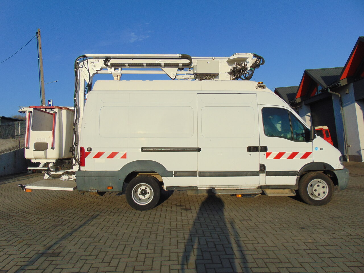 Грузовик с подъемником RENAULT Mascott 2,8dCi 110 L2H3 France Elevateur 152TTF 162TTF: фото 6