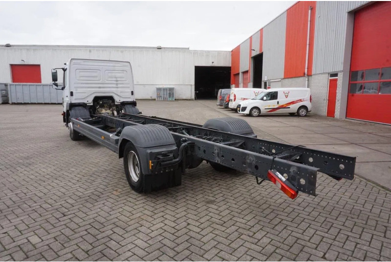 Mercedes-Benz ATEGO 1221 / ENGINE RUNNING / ONLY:253095 KM / AUTOMATIC / EURO-6 / 2017 - Грузовик-шасси: фото 3 Mercedes-Benz ATEGO 1221 / ENGINE RUNNING / ONLY:253095 KM / AUTOMATIC / EURO-6 / 2017 - Грузовик-шасси: фото 3