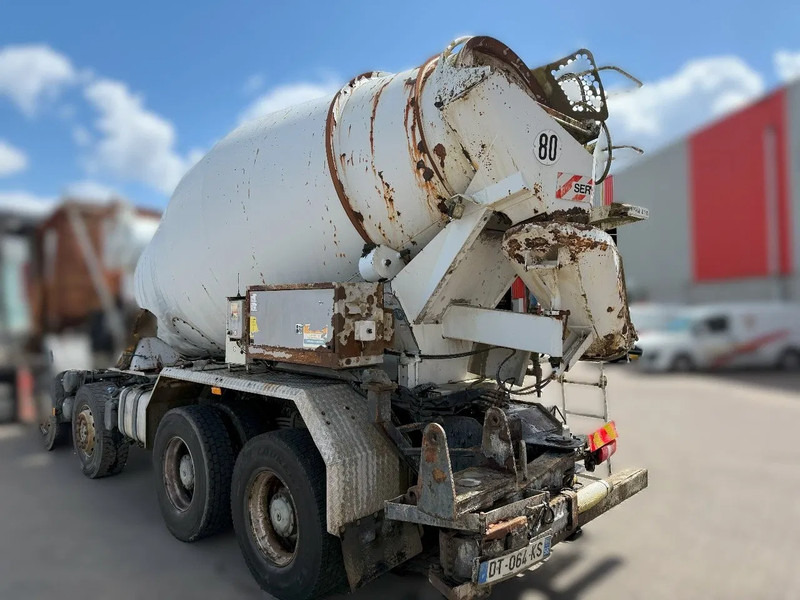 Liebherr 804 FSL 804 FSL / 8m³ / WATERTANK 500 LITER / POMP NOT INCLUDED / ! EMPTY ! / 2015 - Навесное оборудование: фото 3 Liebherr 804 FSL 804 FSL / 8m³ / WATERTANK 500 LITER / POMP NOT INCLUDED / ! EMPTY ! / 2015 - Навесное оборудование: фото 3