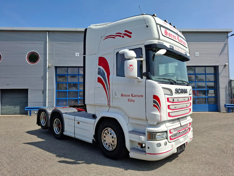 Scania R520 V8 / RETARDER / BOOGIE / FULL-AIR / ACC / LWDS / LEATHER / NAVI / XENON / FRIDGE / AUTOMATIC / EURO-6 / 2015 - Тягач: фото 2 Scania R520 V8 / RETARDER / BOOGIE / FULL-AIR / ACC / LWDS / LEATHER / NAVI / XENON / FRIDGE / AUTOMATIC / EURO-6 / 2015 - Тягач: фото 2