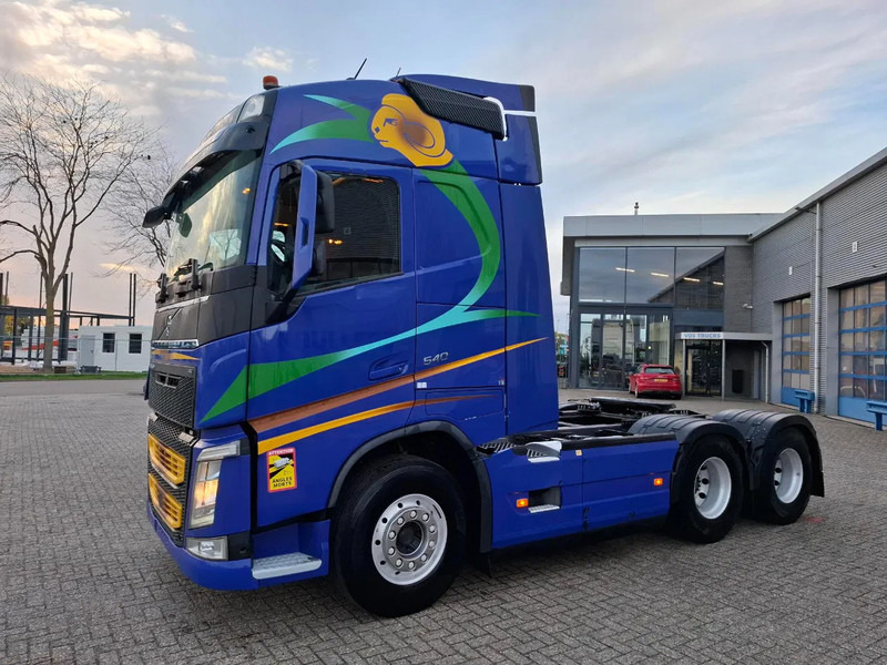 Volvo FH4-540 / VEB+ / RETARDER / 60TON / I-PARKCOOL / DOUBLE TANK / TUV:06-05-2026 / INLINER / FULL-AIR / AUTOMATIC / EURO-6 / 2018 - Тягач: фото 1 Volvo FH4-540 / VEB+ / RETARDER / 60TON / I-PARKCOOL / DOUBLE TANK / TUV:06-05-2026 / INLINER / FULL-AIR / AUTOMATIC / EURO-6 / 2018 - Тягач: фото 1