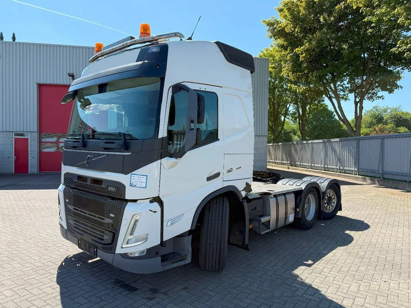 Volvo FM5-500 / ENGINE RUNNING / HYDRAULICS / DYNAMIC STEERING / ONLY:228169 KM / FULL-AIR / LIFT+LENKACHSE / VEB+ / ACC / LWDS / AUTO - Тягач: фото 1 Volvo FM5-500 / ENGINE RUNNING / HYDRAULICS / DYNAMIC STEERING / ONLY:228169 KM / FULL-AIR / LIFT+LENKACHSE / VEB+ / ACC / LWDS / AUTO - Тягач: фото 1