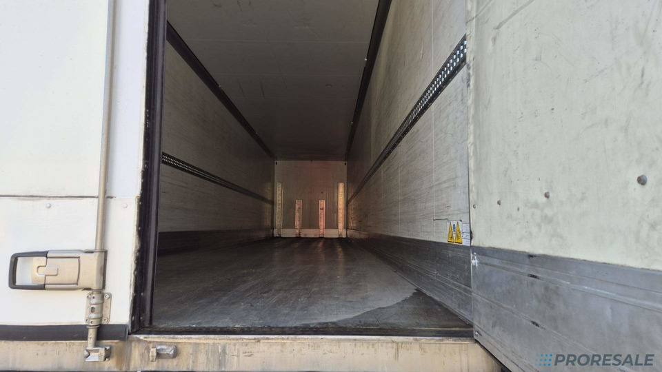 SCHMITZ CARGOBULL SKO 24/L - skříňový - Полуприцеп-фургон: фото 5 SCHMITZ CARGOBULL SKO 24/L - skříňový - Полуприцеп-фургон: фото 5