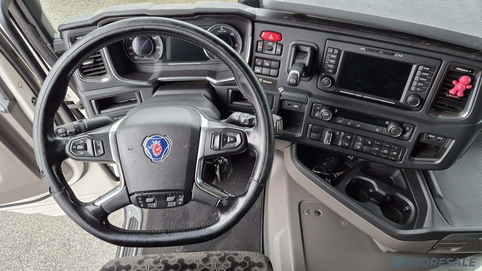 SCANIA R450 N323 NGS TOP LINE EURO 6 - Тягач: фото 4 SCANIA R450 N323 NGS TOP LINE EURO 6 - Тягач: фото 4