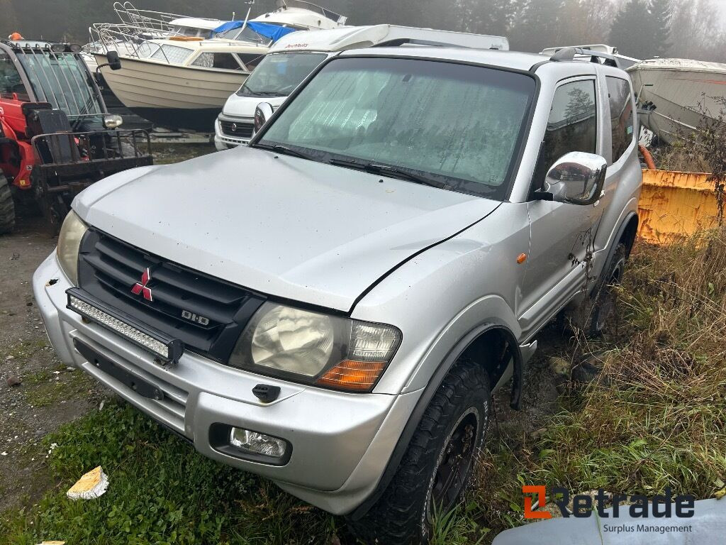 2000 Personbil MITSUBISHI PAJERO GLS 8 (Rep objekt) - Легковой автомобиль: фото 1 2000 Personbil MITSUBISHI PAJERO GLS 8 (Rep objekt) - Легковой автомобиль: фото 1