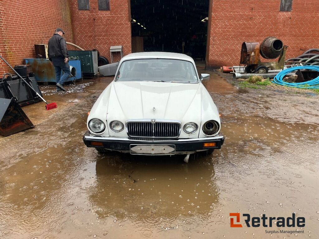 Bil Jaguar XJ 6 4,2 Oldtimer - Легковой автомобиль: фото 2 Bil Jaguar XJ 6 4,2 Oldtimer - Легковой автомобиль: фото 2