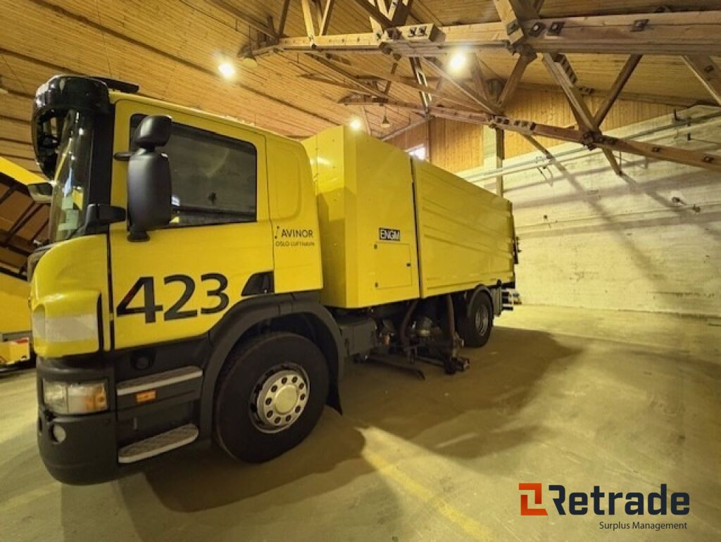 Glykol suger - Scania P310 med Bucher STKF 9500 på bygg! - Мусоровоз: фото 3 Glykol suger - Scania P310 med Bucher STKF 9500 på bygg! - Мусоровоз: фото 3