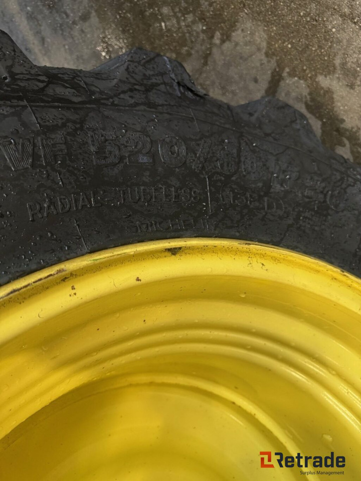 Сельскохозяйственная техника JOHN DEERE 6420S - 7114 timer - 2006 Modell: фото 9 Сельскохозяйственная техника JOHN DEERE 6420S - 7114 timer - 2006 Modell: фото 9