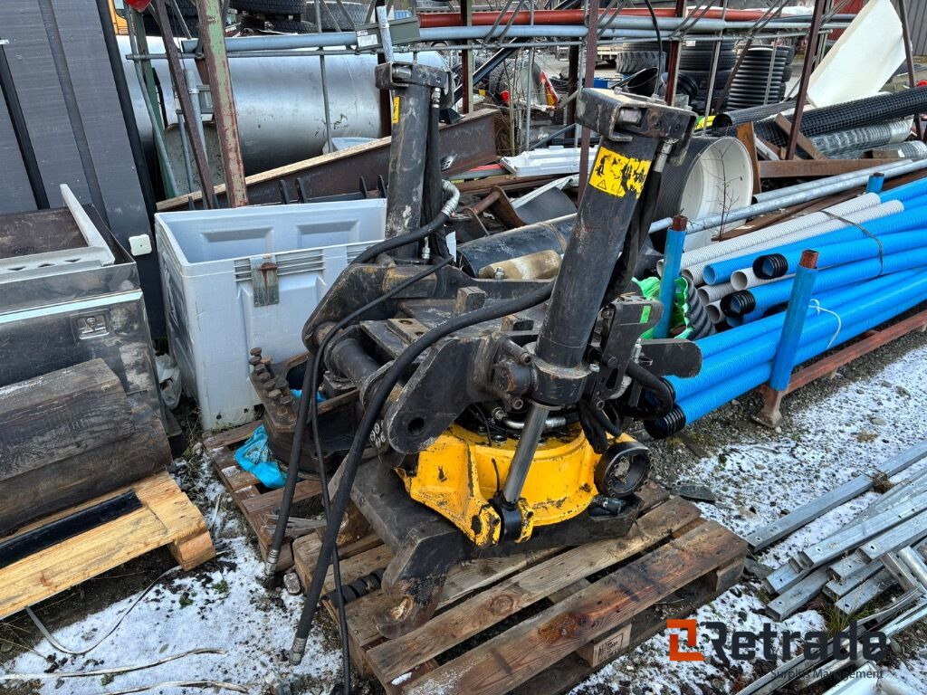 Tiltrotator Engcon EC233-S2-S2-SS9 - Строительное оборудование: фото 5 Tiltrotator Engcon EC233-S2-S2-SS9 - Строительное оборудование: фото 5