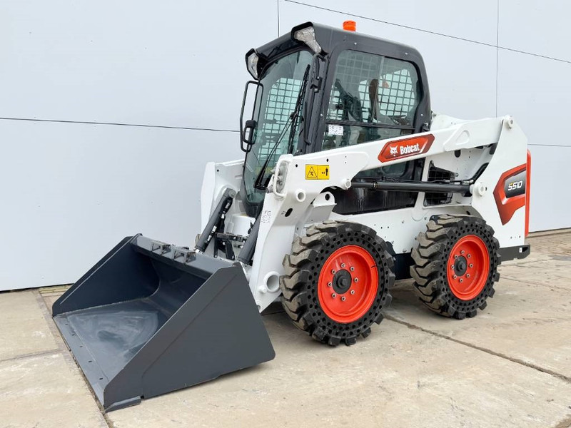 Bobcat S510 - New / Unused / Closed Cabine / AC - Мини-погрузчик с бортовым поворотом: фото 1 Bobcat S510 - New / Unused / Closed Cabine / AC - Мини-погрузчик с бортовым поворотом: фото 1