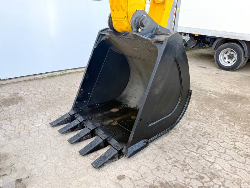 Новый Гусеничный экскаватор JCB 205 *2025 Model* - New / Unused / Hammer Lines: фото 13