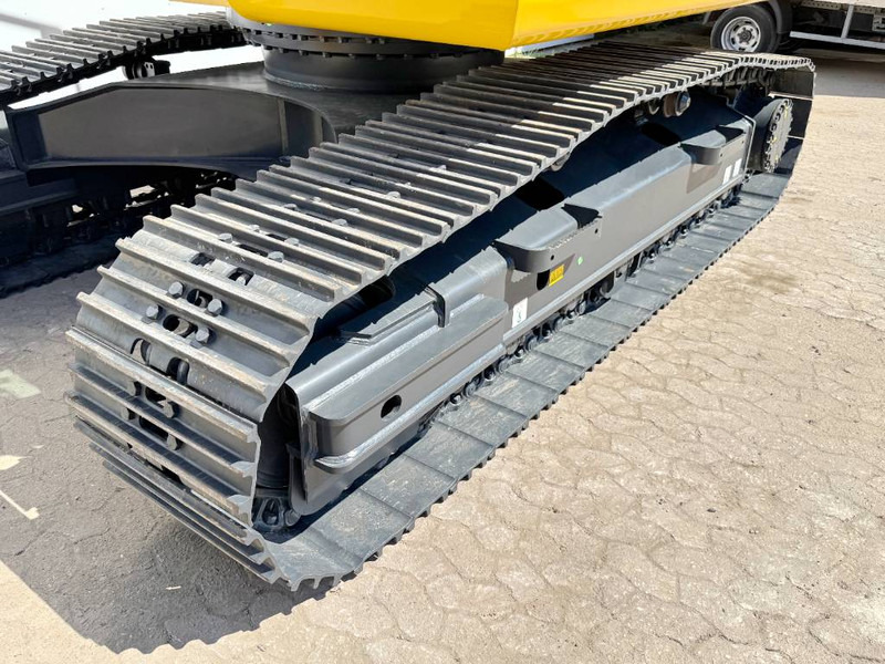 Гусеничный экскаватор Komatsu PC210-10M0 *2025 Model*New / Unused / Hammer Lines: фото 17