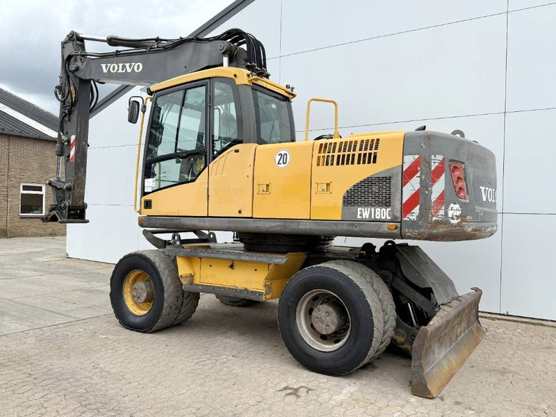 Volvo EW180C - Dutch Machine / Triple Boom - Колёсный экскаватор: фото 3 Volvo EW180C - Dutch Machine / Triple Boom - Колёсный экскаватор: фото 3