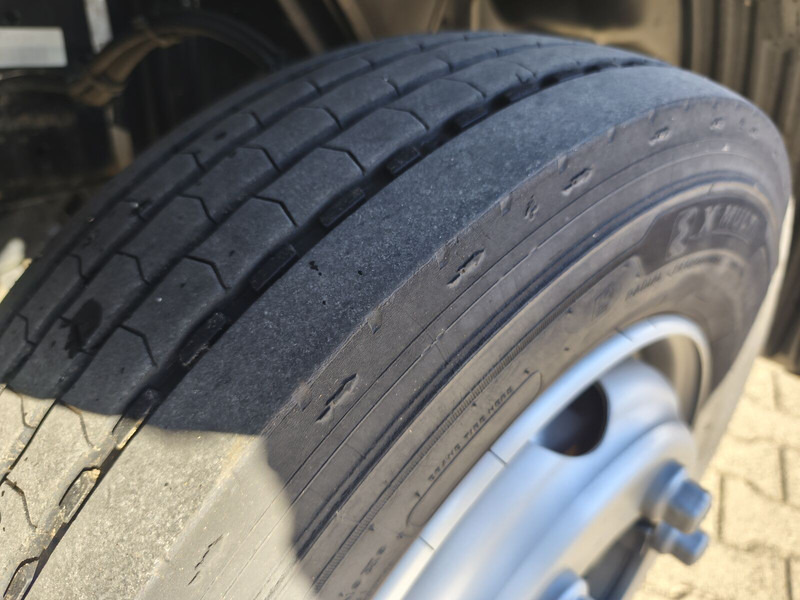 Тентованный грузовик MAN TGL 7.190 4x2BL Edscha Gardine Euro 6 (12): фото 13 Тентованный грузовик MAN TGL 7.190 4x2BL Edscha Gardine Euro 6 (12): фото 13