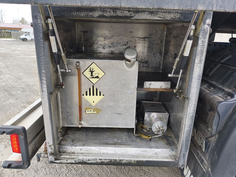 Грузовик-цистерна Scania R450: фото 14