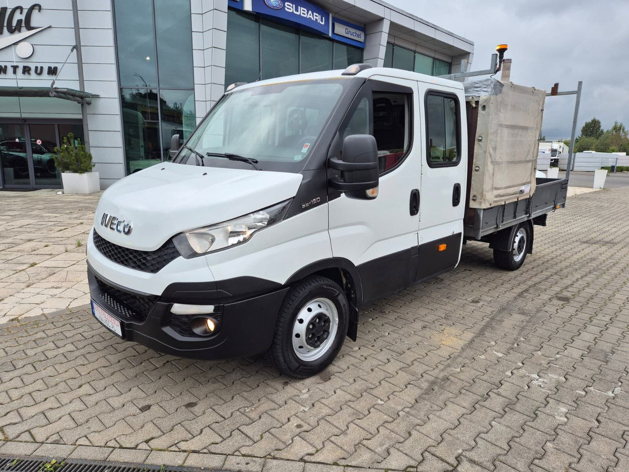 Iveco Daily 35 35S15 / Doka / 1 Owner / LOW KM / 7 Seats - Малотоннажный бортовой грузовик: фото 1 Iveco Daily 35 35S15 / Doka / 1 Owner / LOW KM / 7 Seats - Малотоннажный бортовой грузовик: фото 1