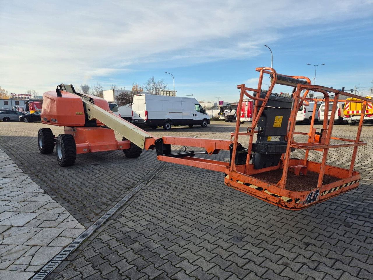 JLG 460SJ 4X4 / 1 Owner / Works Great/New tires/ Best ofert - Коленчатый подъемник: фото 5 JLG 460SJ 4X4 / 1 Owner / Works Great/New tires/ Best ofert - Коленчатый подъемник: фото 5