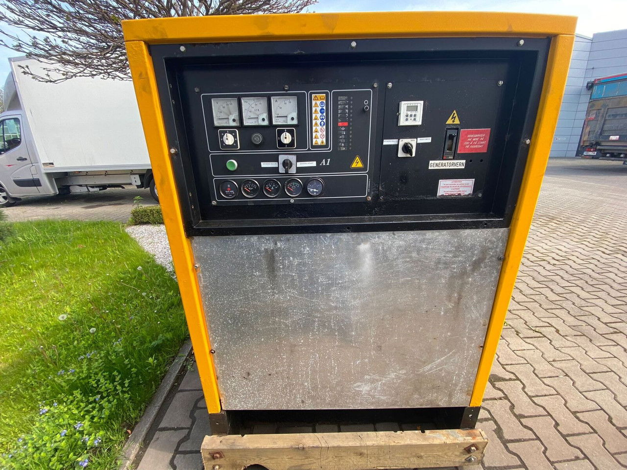 SDMO NS 60 W M, Silent generator 60kVA, 48KW NS 60 W M, Silent generator 60kVA, - Электрогенератор: фото 3 SDMO NS 60 W M, Silent generator 60kVA, 48KW NS 60 W M, Silent generator 60kVA, - Электрогенератор: фото 3