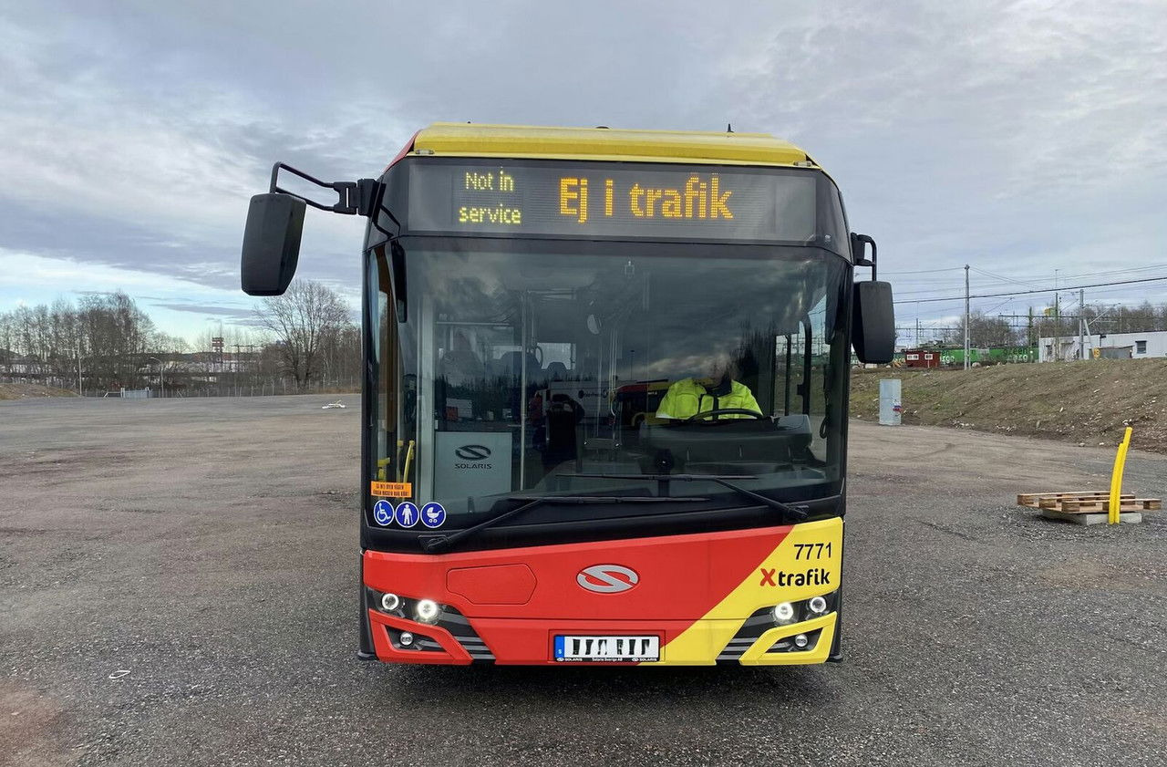 Solaris Urbino 12 / Hydrogen / Like NEW - Городской автобус: фото 5 Solaris Urbino 12 / Hydrogen / Like NEW - Городской автобус: фото 5