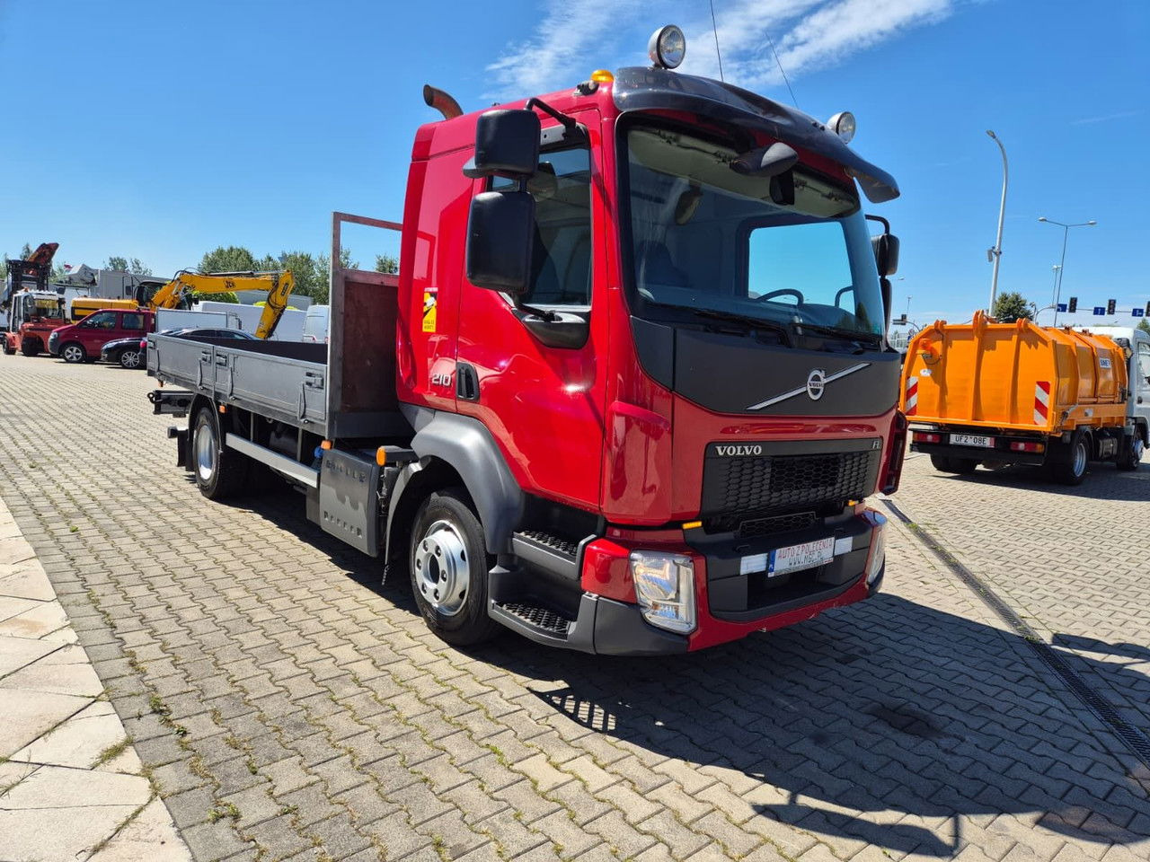 Volvo FL 210 1 Owner / LOW KM / Fassi - Грузовик бортовой/ Платформа, Автоманипулятор: фото 4 Volvo FL 210 1 Owner / LOW KM / Fassi - Грузовик бортовой/ Платформа, Автоманипулятор: фото 4