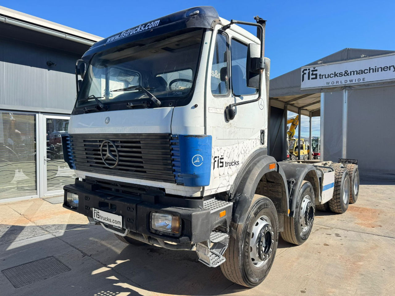 Mercedes-Benz SK 3234 8x4 chassis - Грузовик-шасси: фото 1 Mercedes-Benz SK 3234 8x4 chassis - Грузовик-шасси: фото 1
