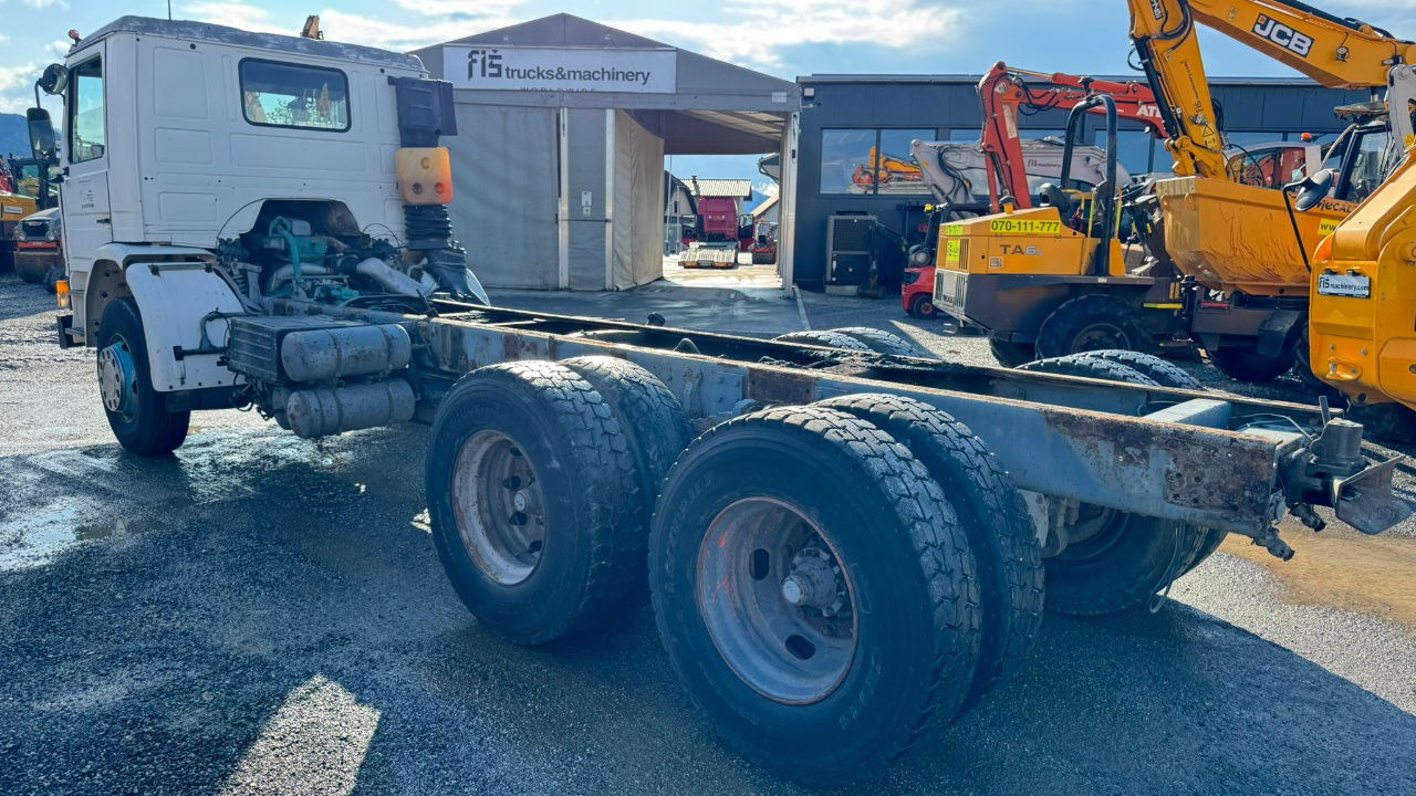 Scania P113-310 6x4 chassis - complete spring - Грузовик-шасси: фото 4 Scania P113-310 6x4 chassis - complete spring - Грузовик-шасси: фото 4