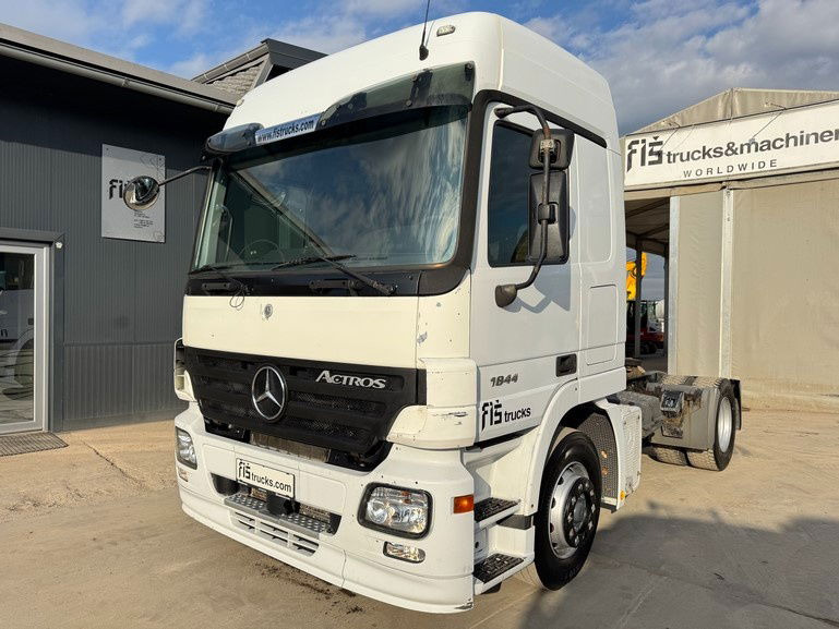 Mercedes-Benz Actros 1844 4x2 tractor unit - retarder - Тягач: фото 1 Mercedes-Benz Actros 1844 4x2 tractor unit - retarder - Тягач: фото 1