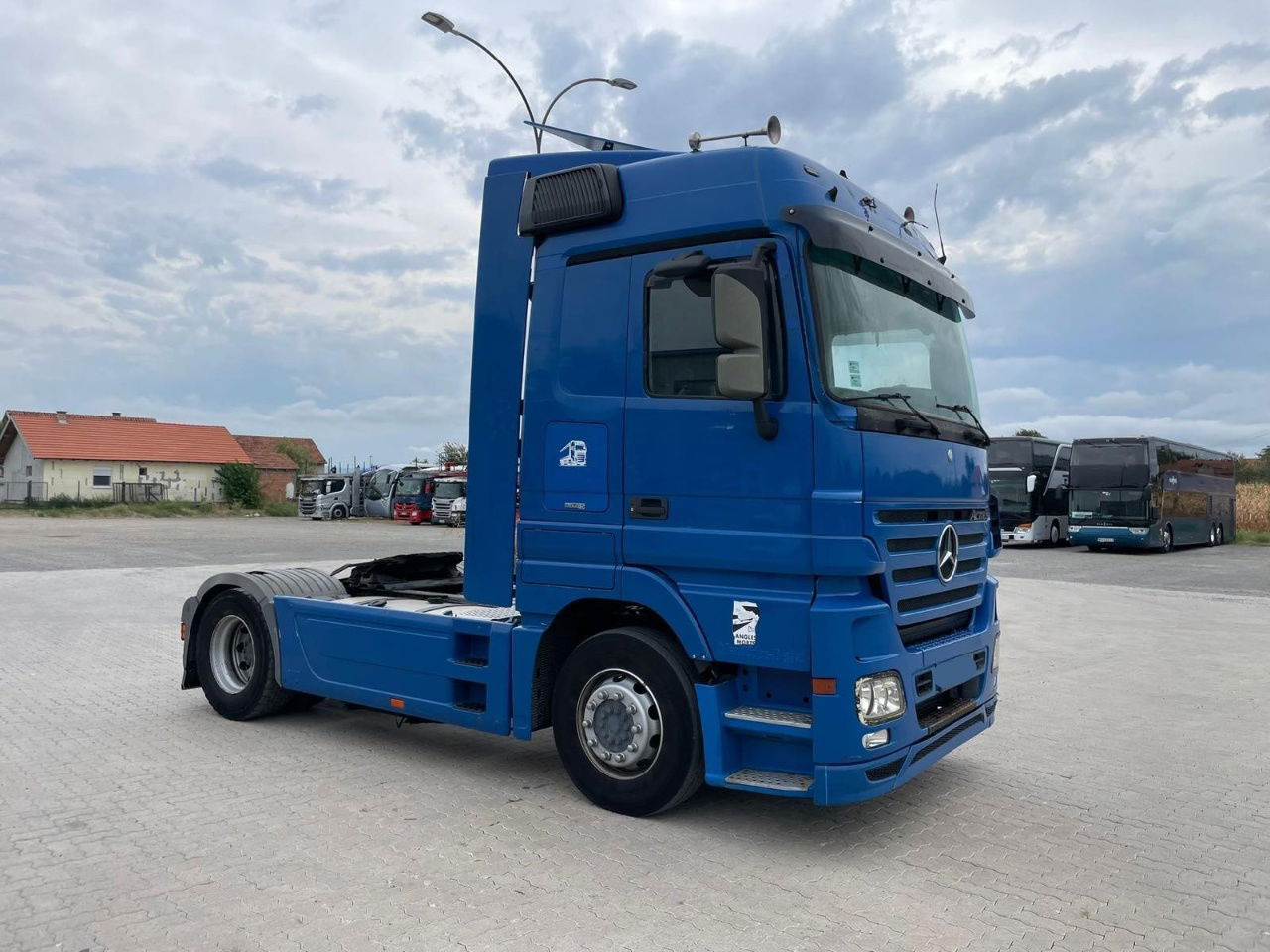 Mercedes-Benz Actros 1844 4x2 tractor unit - retarder - Тягач: фото 3 Mercedes-Benz Actros 1844 4x2 tractor unit - retarder - Тягач: фото 3