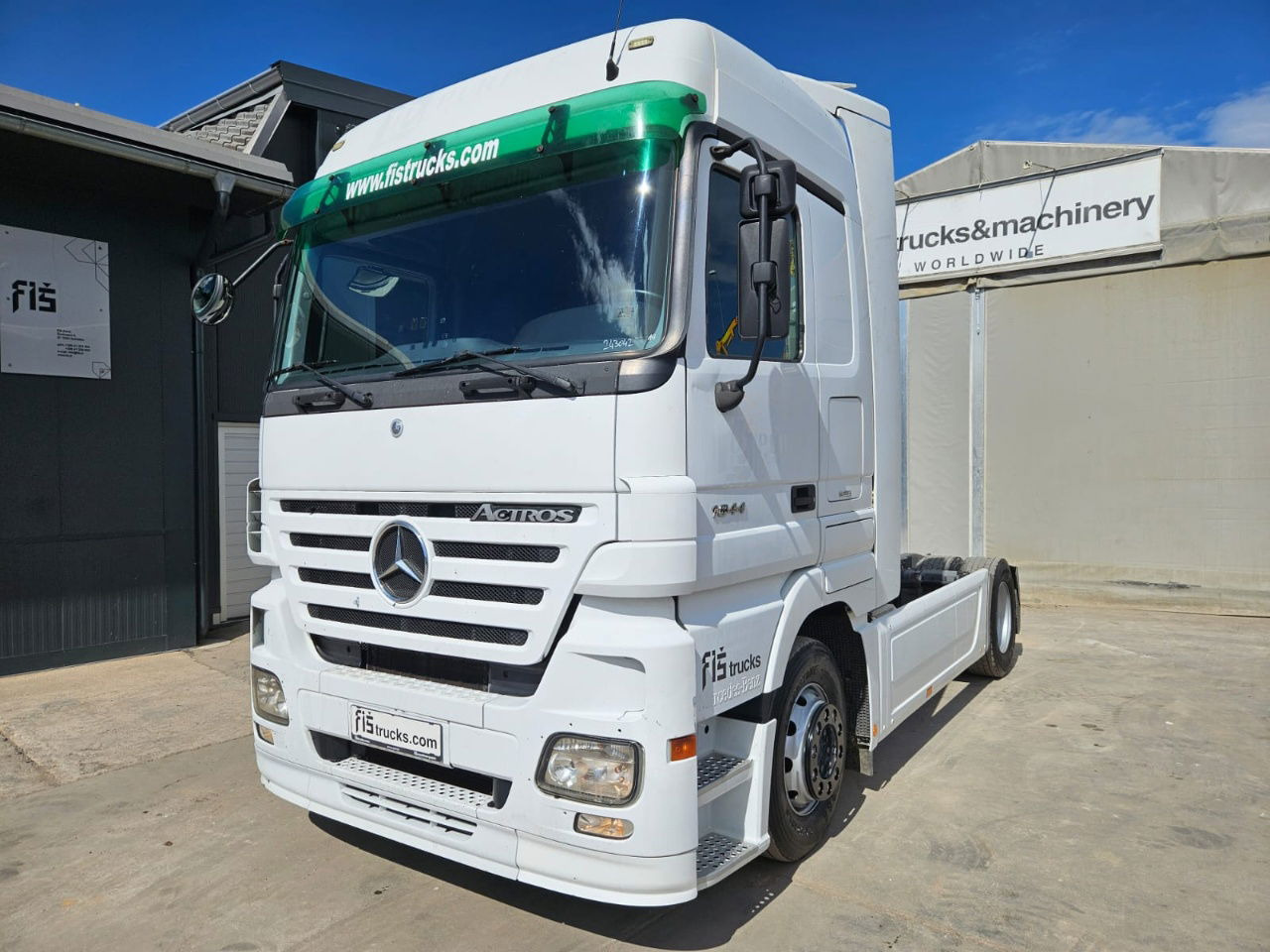 Mercedes-Benz Actros 1844 LS 4x2 tractor unit - Тягач: фото 1 Mercedes-Benz Actros 1844 LS 4x2 tractor unit - Тягач: фото 1