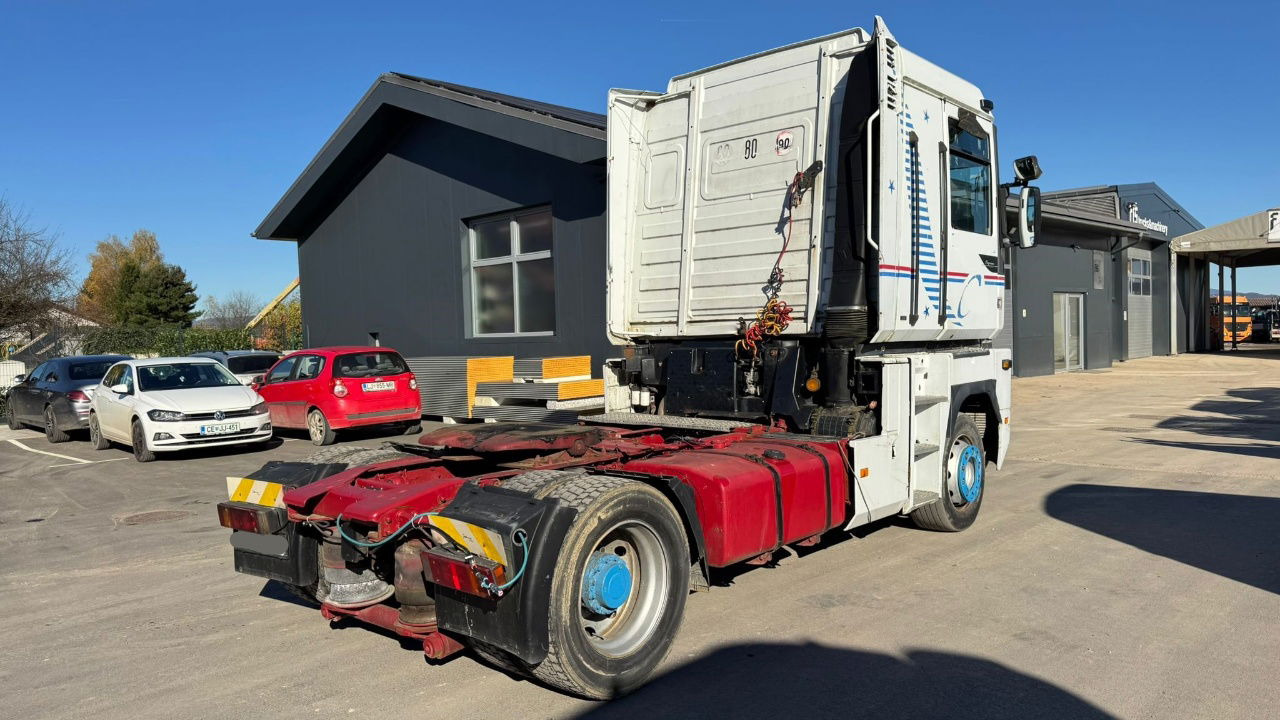 Renault Magnum 390 4X2 tractor unit - Тягач: фото 4 Renault Magnum 390 4X2 tractor unit - Тягач: фото 4