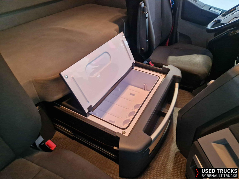 Renault Trucks T - Тягач: фото 5 Renault Trucks T - Тягач: фото 5