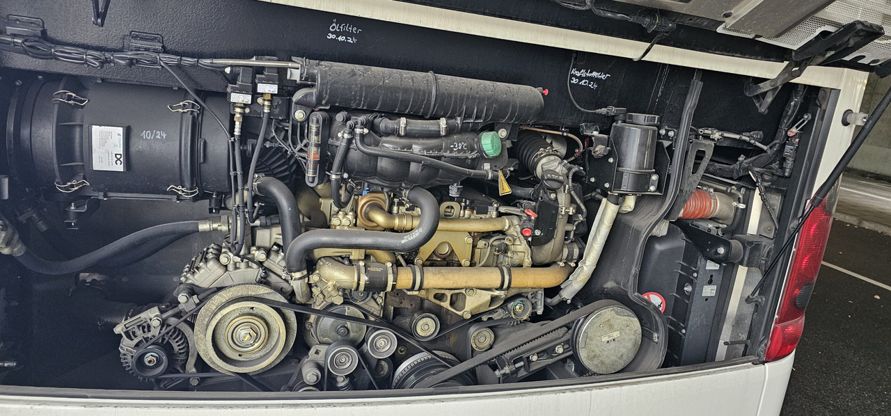 Пригородный автобус Setra S 415 UL business ORIGINAL KM!! / 6 Gang / Klima: фото 6 Пригородный автобус Setra S 415 UL business ORIGINAL KM!! / 6 Gang / Klima: фото 6