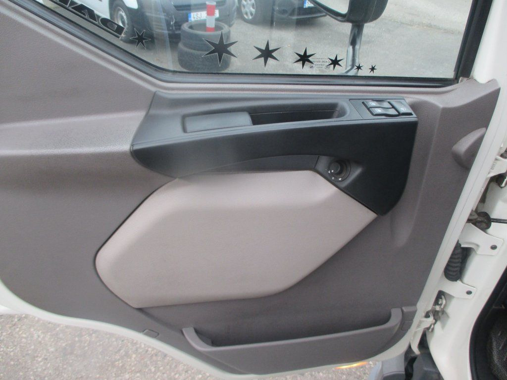 Тентованный грузовик DAF LF 12.260: фото 10 Тентованный грузовик DAF LF 12.260: фото 10