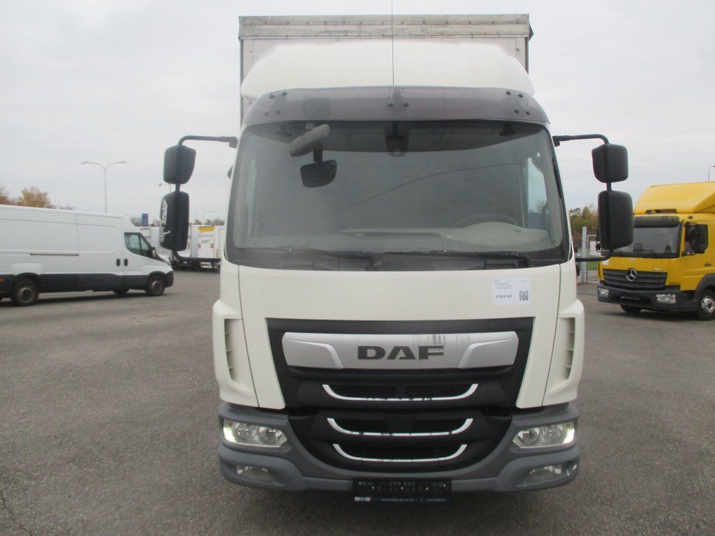 Тентованный грузовик DAF LF 12.260: фото 6 Тентованный грузовик DAF LF 12.260: фото 6