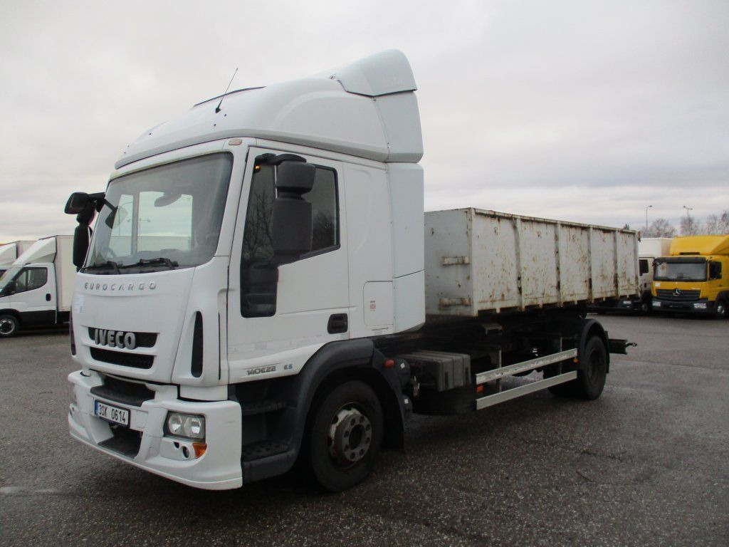 Iveco 140E22 - Крюковой мультилифт: фото 1 Iveco 140E22 - Крюковой мультилифт: фото 1