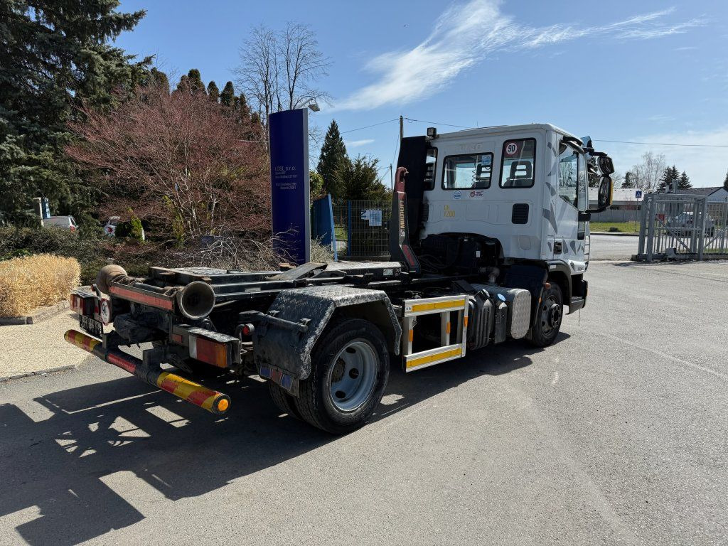 Iveco 75E18 EURO 4 - Крюковой мультилифт: фото 4 Iveco 75E18 EURO 4 - Крюковой мультилифт: фото 4