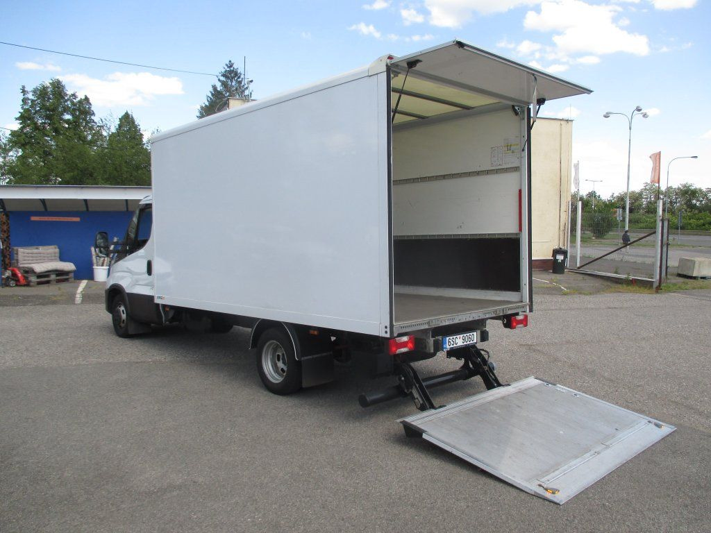 Фургон с закрытым кузовом Iveco Daily 35C16: фото 8 Фургон с закрытым кузовом Iveco Daily 35C16: фото 8