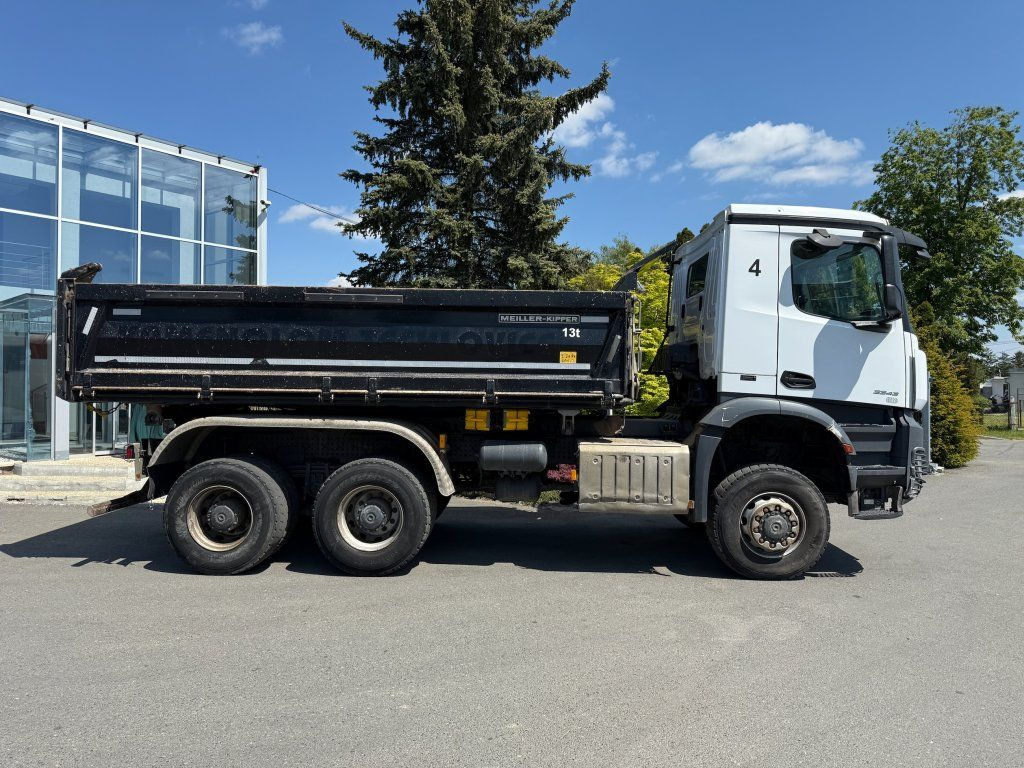 Mercedes-Benz 3343 Arocs 6x6 S3 EURO 6 - Самосвал: фото 4 Mercedes-Benz 3343 Arocs 6x6 S3 EURO 6 - Самосвал: фото 4